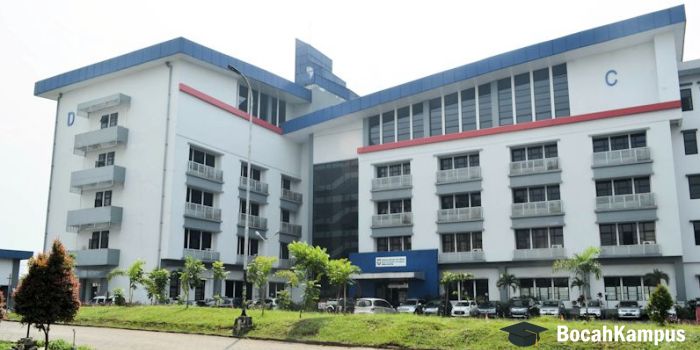 5 Universitas Terbaik di Bandung 2023 (Negeri & Swasta)